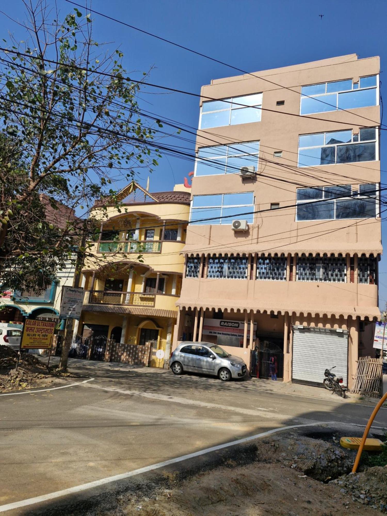 Raison Hotel Jamshedpur Exterior foto